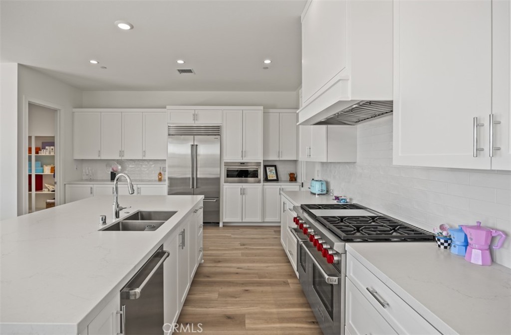 135 Oakstone, Irvine CA 92618 - Photo 10