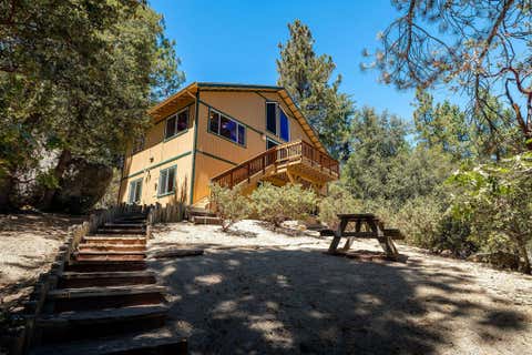 Photo of 25265 Foster Lake Road, Idyllwild, CA 92549 (MLS # 219151597PS)