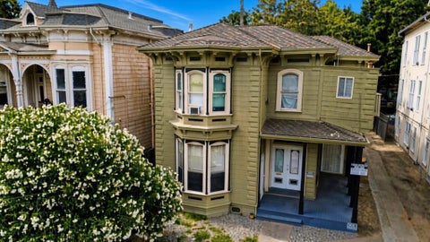 Photo of 139 E Julian Street, San Jose, CA 95112 (MLS # ML82059448)