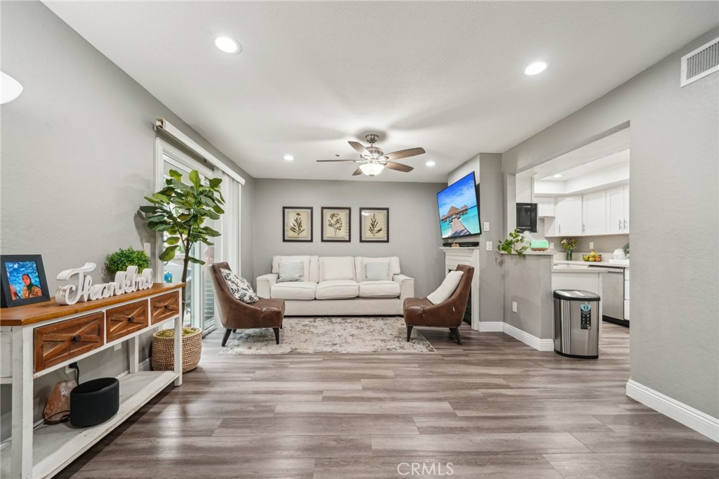 8167 Vineyard Avenue 109