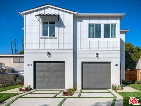 Photo of 3630 Beethoven Street, Los Angeles, CA 90066 (MLS # 24347553)