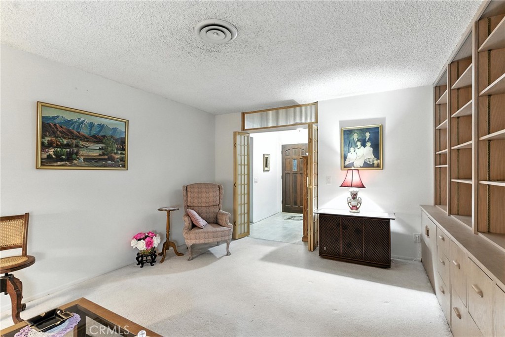 2924 Raccoon Drive