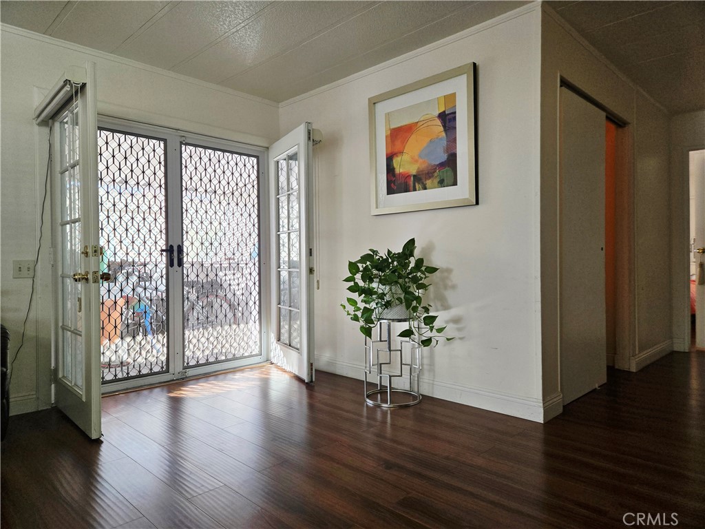 6741 Lincoln Avenue 108