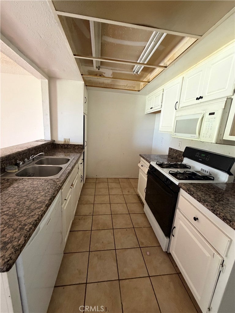 1460 Kendall Drive