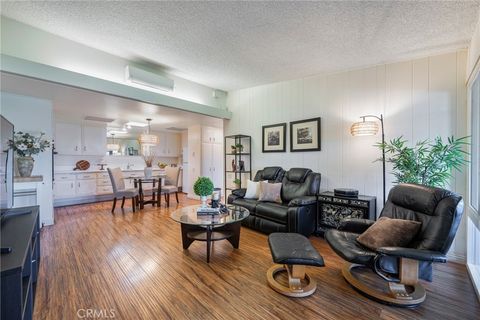 13840 Canoe Brook 15-H Seal Beach CA 90740