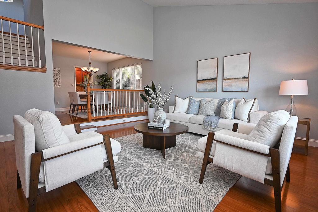 DUBLIN HILLS EST - Residential