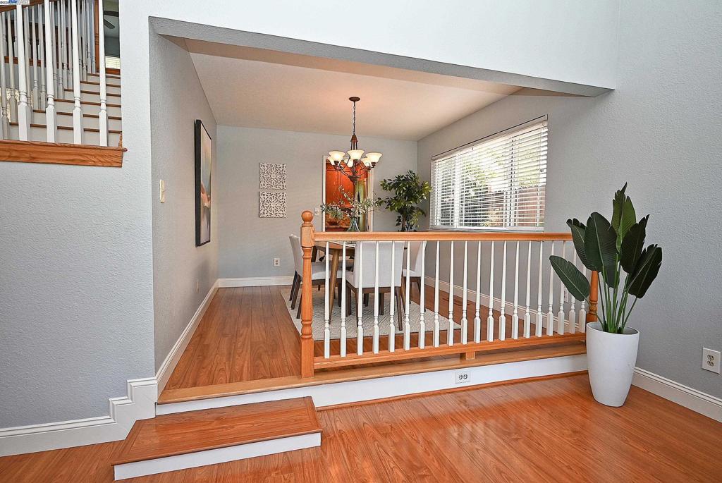 DUBLIN HILLS EST - Residential