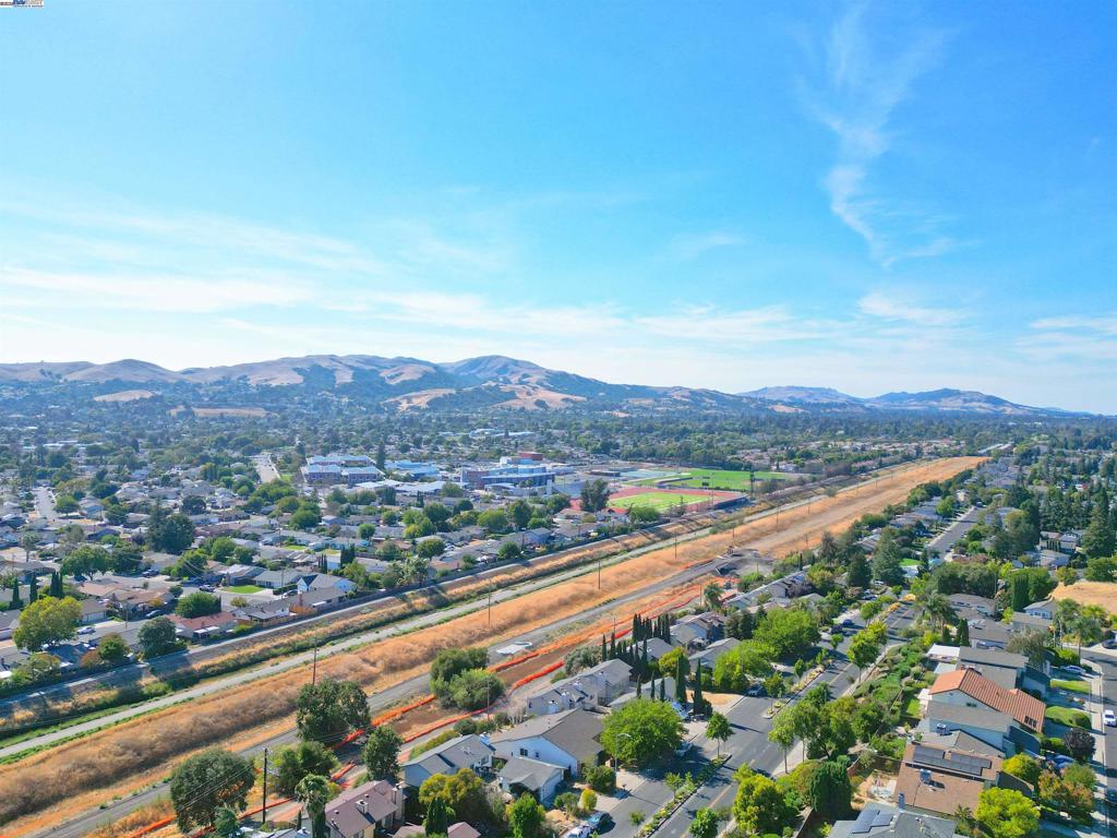 DUBLIN HILLS EST - Residential