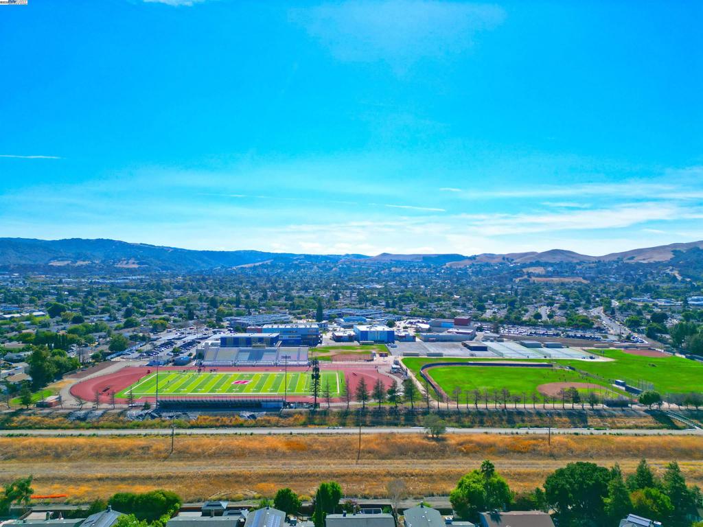 DUBLIN HILLS EST - Residential