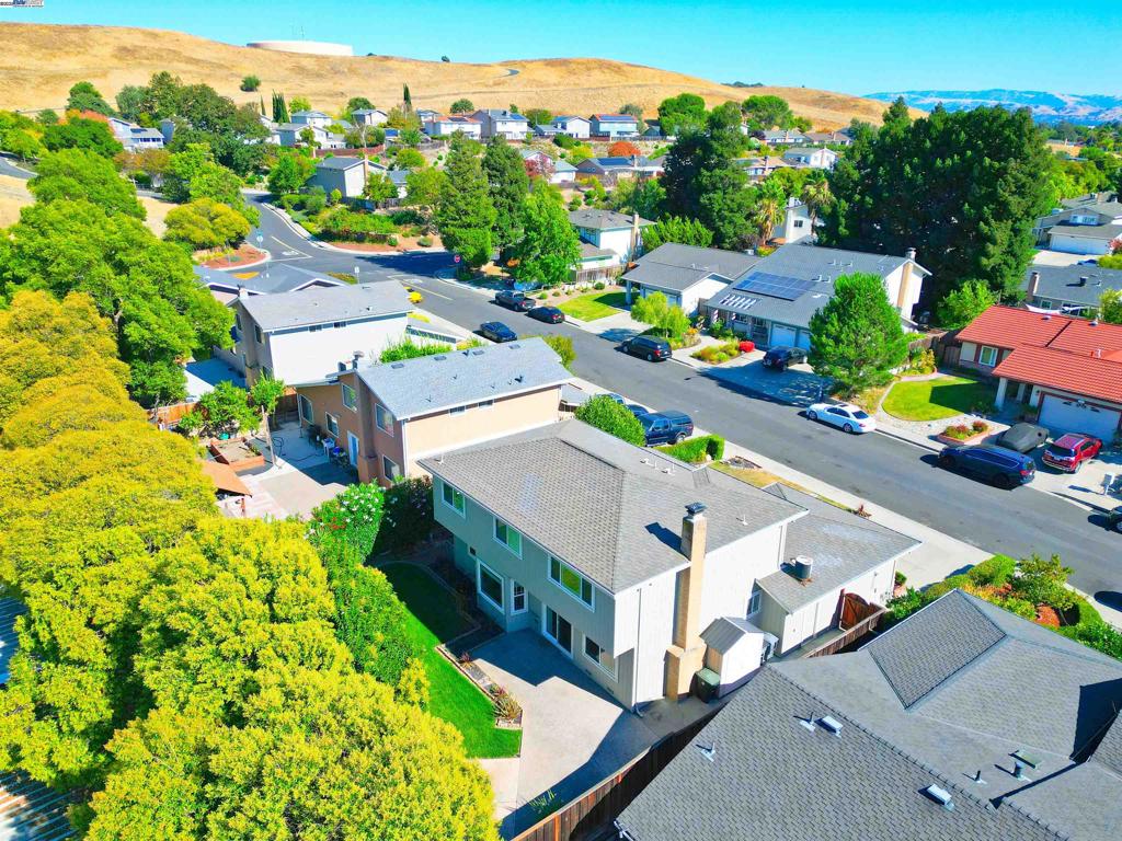 DUBLIN HILLS EST - Residential
