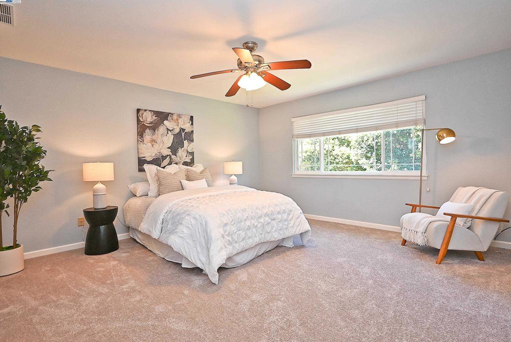 DUBLIN HILLS EST - Residential