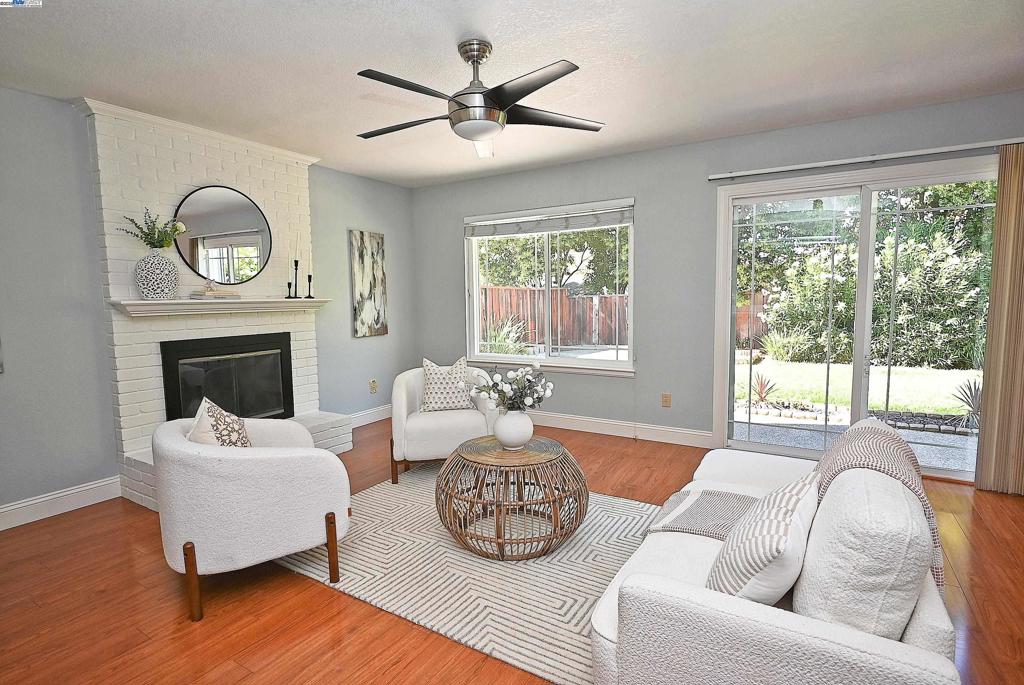 DUBLIN HILLS EST - Residential