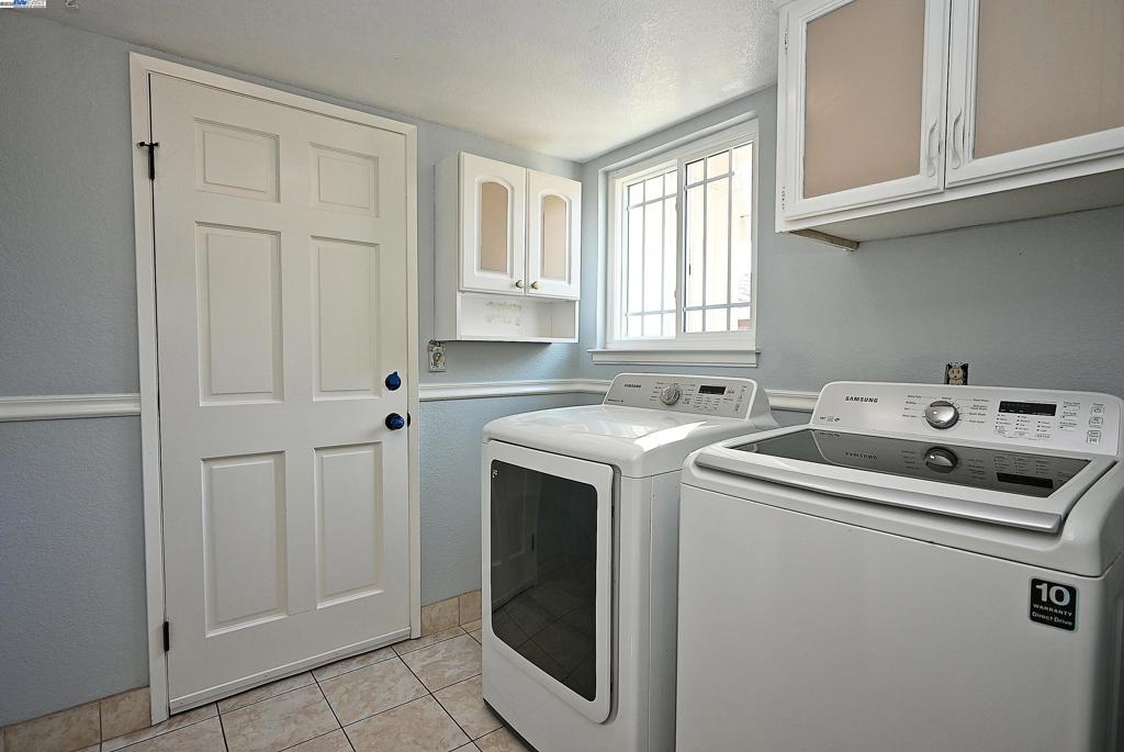 DUBLIN HILLS EST - Residential