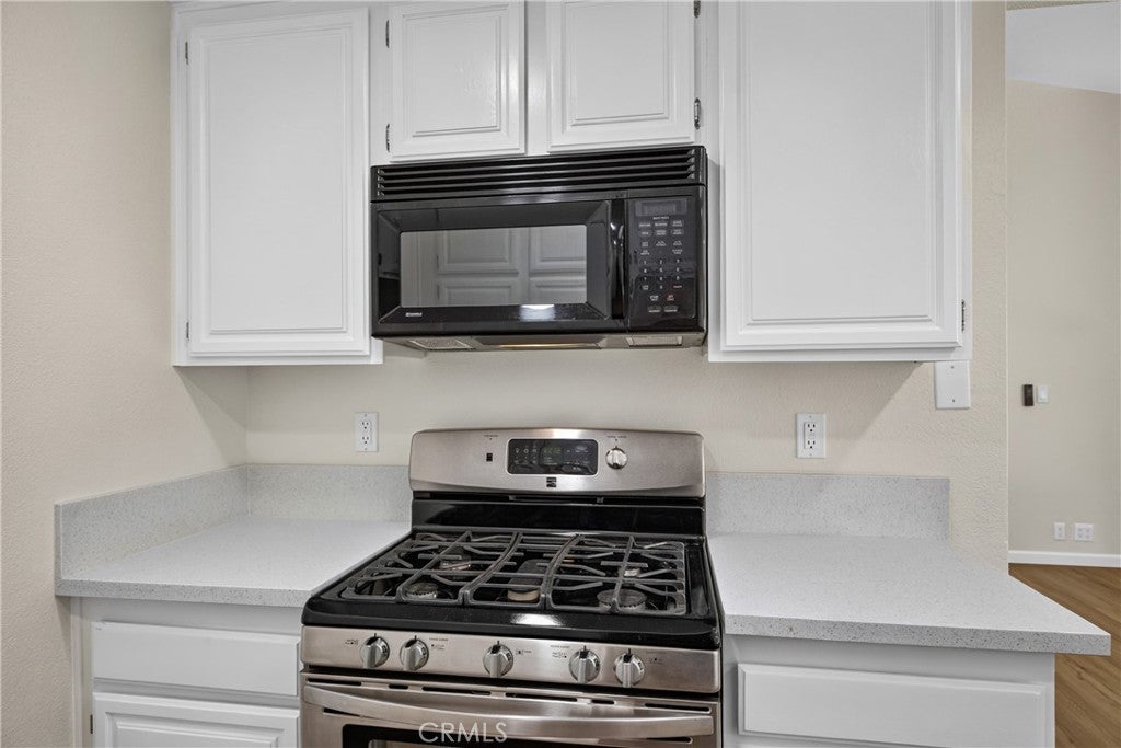 1320 Hickory