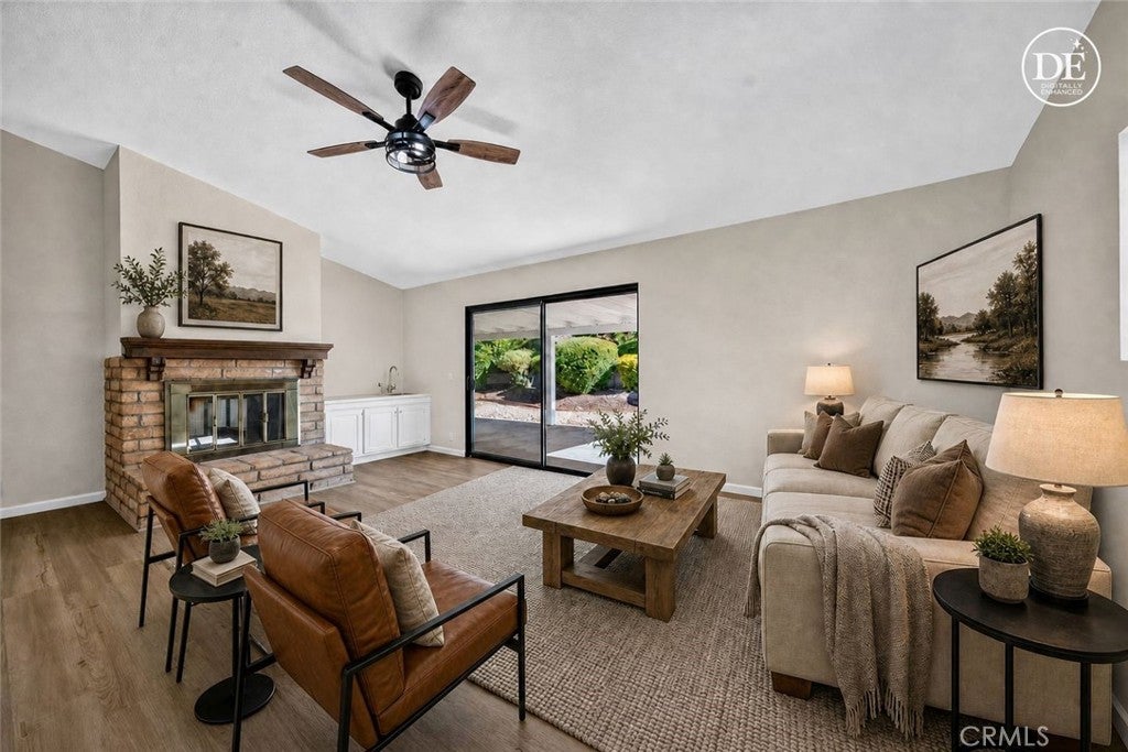 1320 Hickory