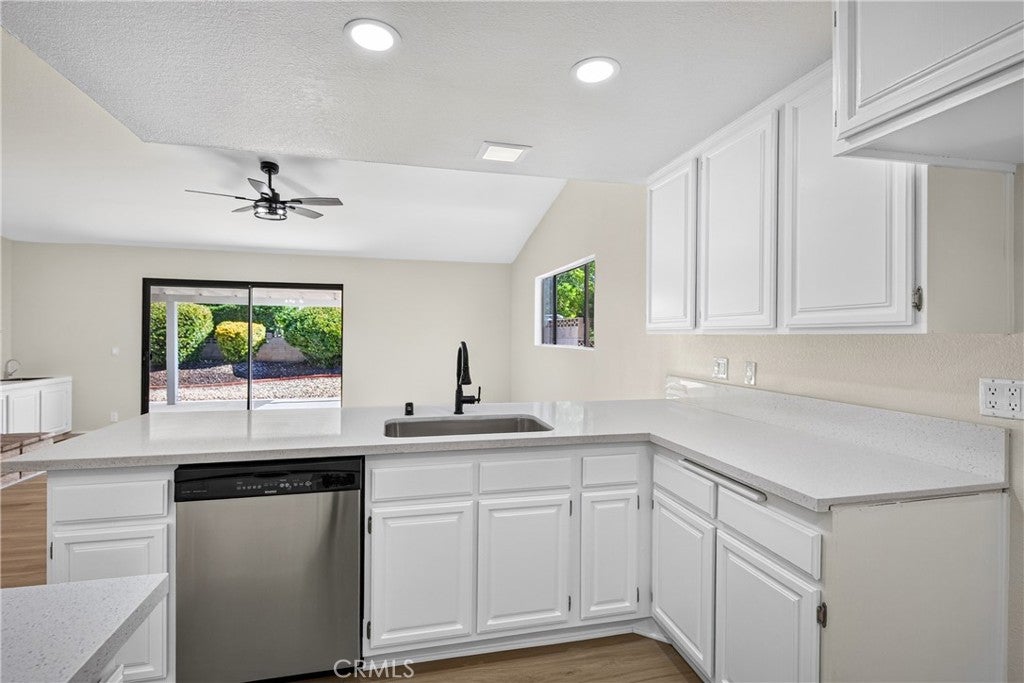 1320 Hickory