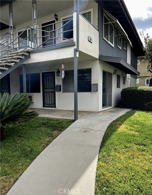 Located just minutes from downtown Redlands, this upgraded 2-bedroom, 1-bathroom unit offers a perfect blend of comfort and convenience. Remodeled just over a year ago creating a modern and inviting living space. It offers inside washer and dryer. This pet-friendly property (subject to size and breed restrictions) provides direct access to carport parking for added convenience. This is a downstairs unit offering easy access.