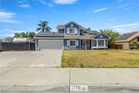 Photo of 1176 W Buxton ST, Rialto, CA 92377 (MLS # OC26132907)