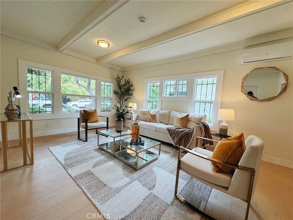 Photo of 2058 W 30TH Street, Los Angeles, CA 90018 (MLS # OC25245850)