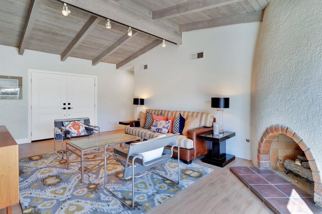 LQCC Golf Estates - Residential Lease