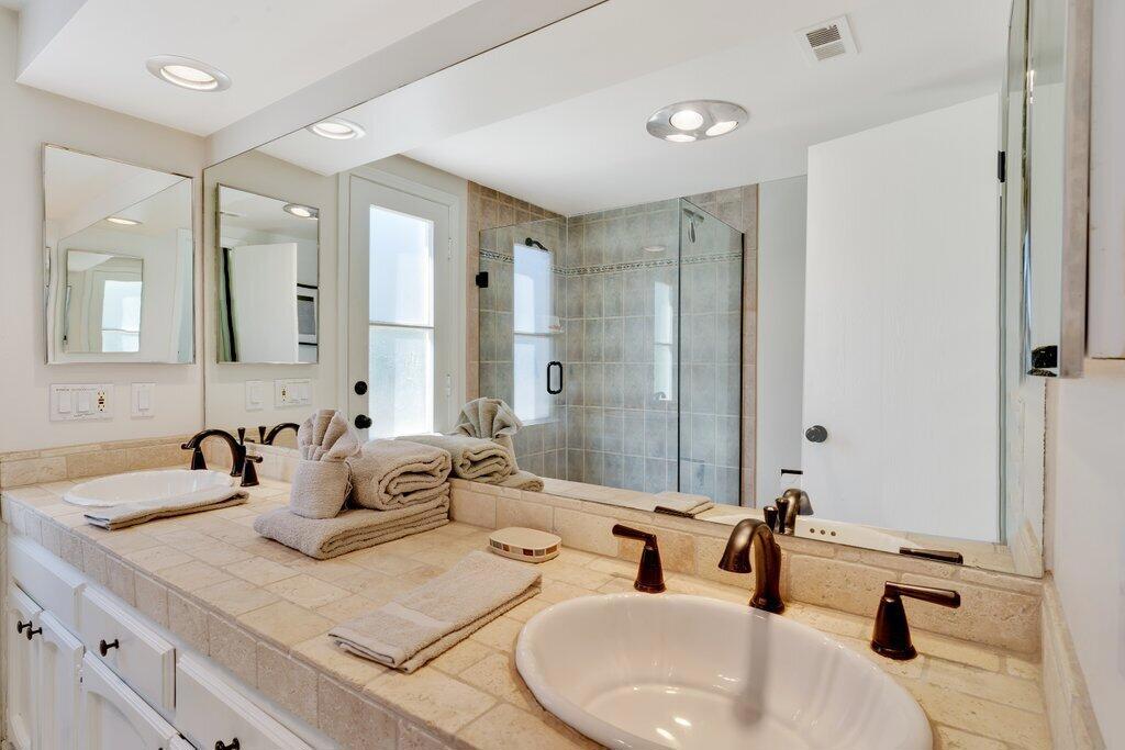 LQCC Golf Estates - Residential Lease