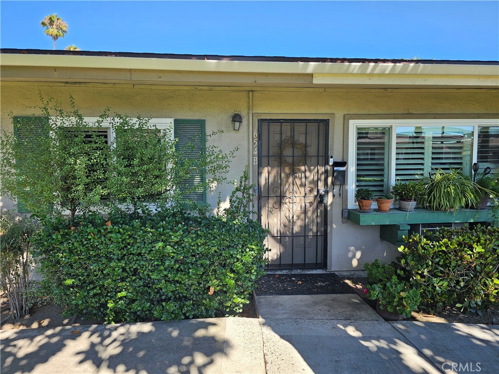 Have you always dreamed of living in a 2 bed, 2 bath condo that lives like a single-family home! Located in the heart of Tustin, this beautifully designed home offers comfortable living with all the space and privacy you been looking for. This single level floor welcomes you with an open-concept living area and a full kitchen that opens directly to a private patio; perfect for morning coffee or evening gatherings. You’ll find two spacious bedrooms, a full bath, and convenient in-unit laundry. The home has a smart, functional layout that makes everyday living a breeze. Enjoy the perks of a well-maintained community, complete with a sparkling pool. Plus, you're just minutes from top shopping, dining, and easy freeway making weekend trips to the beach effortless. Whether you're looking for a place to call home or a smart investment, this Tustin gem has it all!