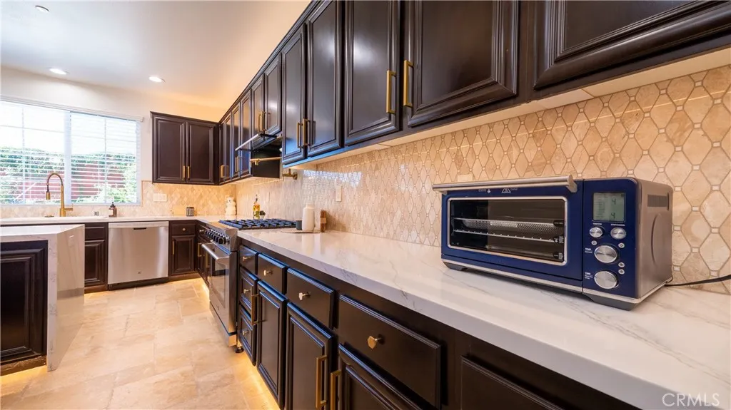 Rancho Cucamonga, California 91739, United States, 4 Bedrooms Bedrooms, ,4 BathroomsBathrooms,Residential,Active,229299