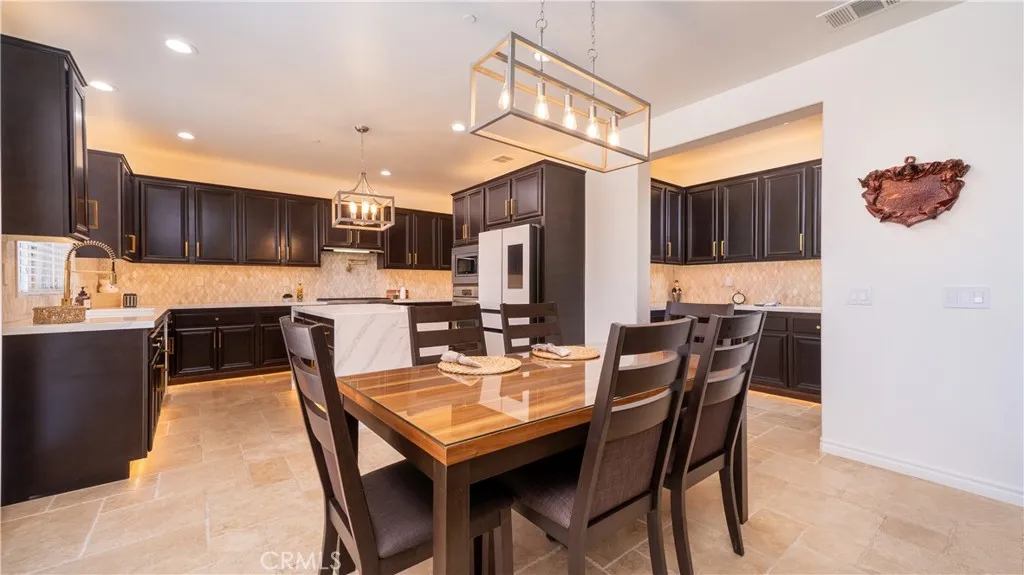 Rancho Cucamonga, California 91739, United States, 4 Bedrooms Bedrooms, ,4 BathroomsBathrooms,Residential,Active,229299