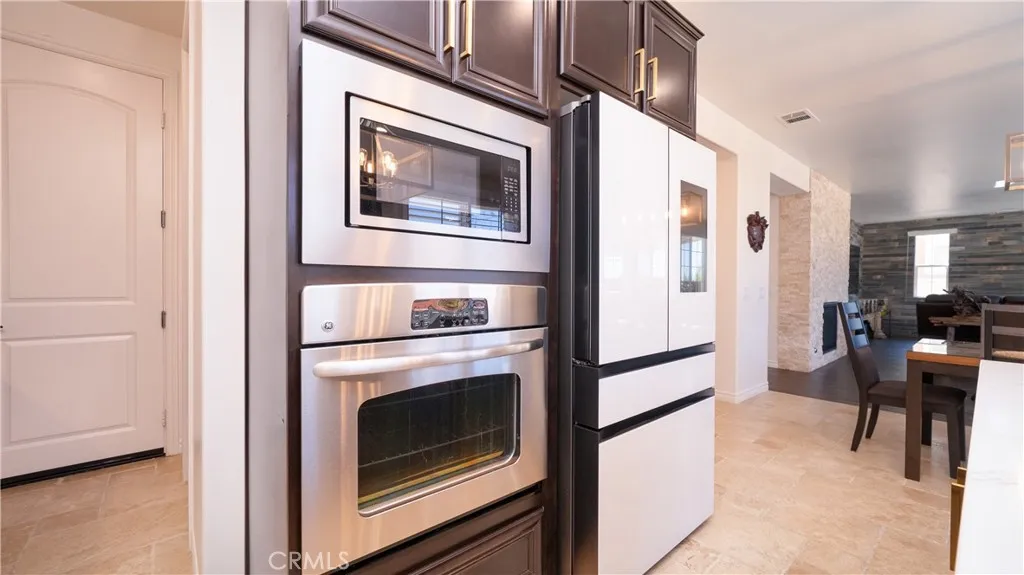 Rancho Cucamonga, California 91739, United States, 4 Bedrooms Bedrooms, ,4 BathroomsBathrooms,Residential,Active,229299