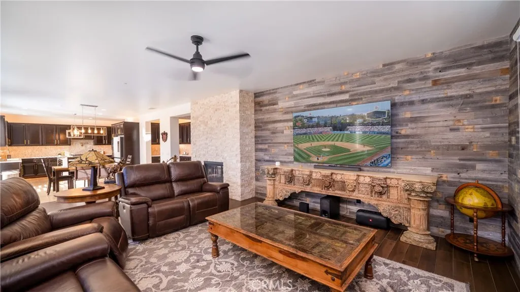 Rancho Cucamonga, California 91739, United States, 4 Bedrooms Bedrooms, ,4 BathroomsBathrooms,Residential,Active,229299