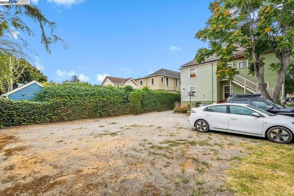 Alameda, California 94501, United States, ,Residential,Active,197637