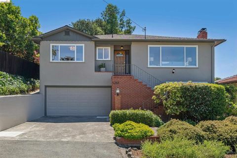 Photo of 5263 Proctor Avenue AVE, Oakland, CA 94618 (MLS # 41135802)