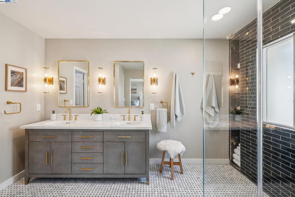 COSTA BRAVA - Residential