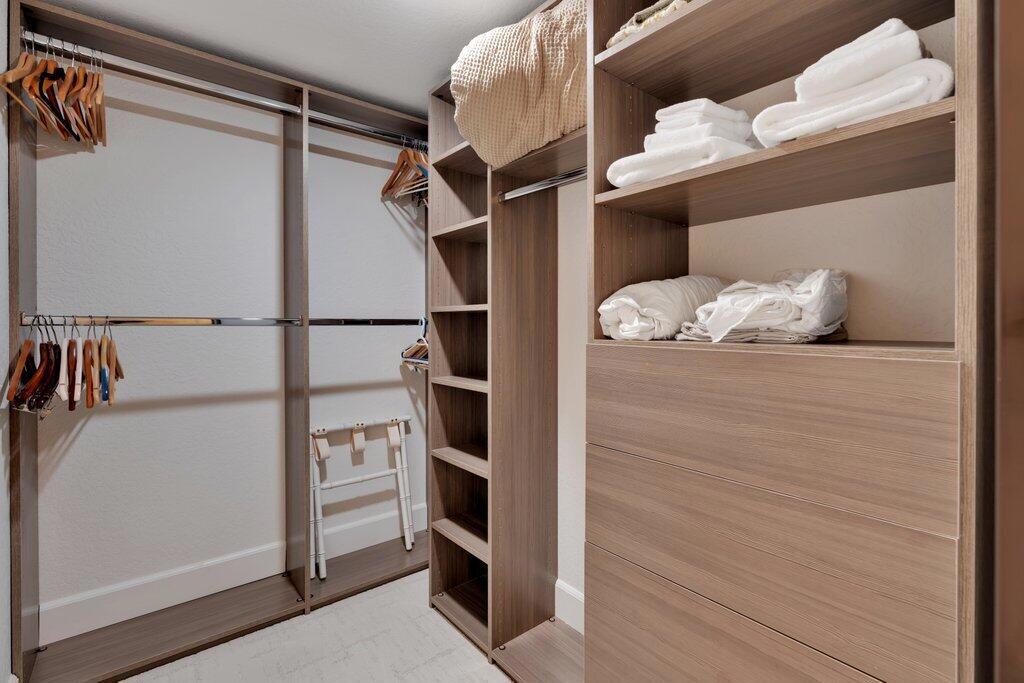 Woodhaven Country Cl - Residential Lease