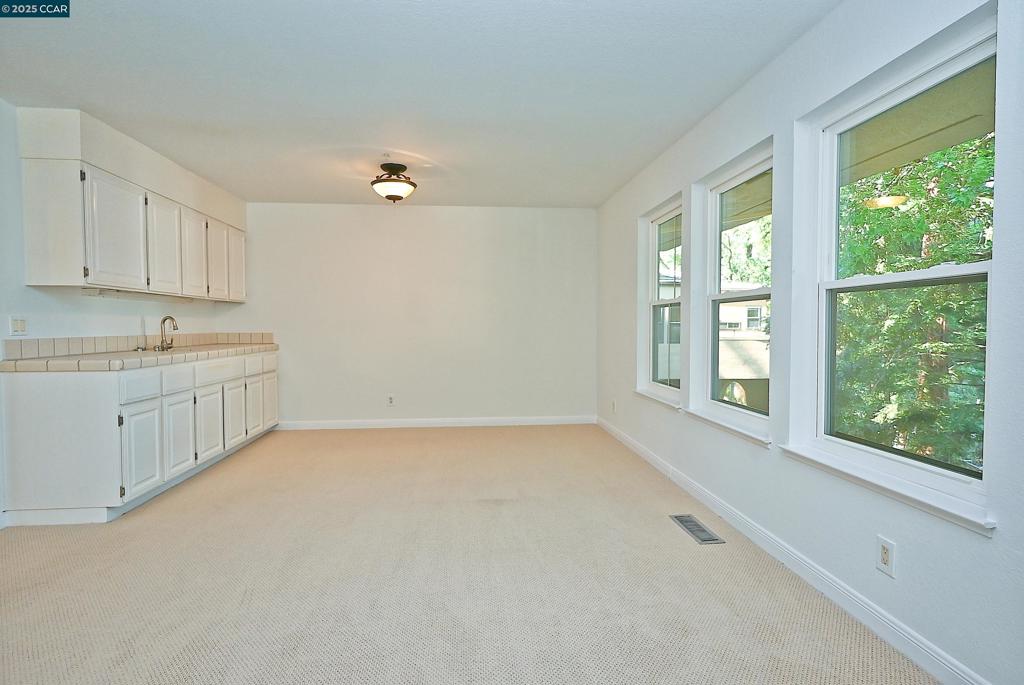 LAFAYETTE POINTE - Residential