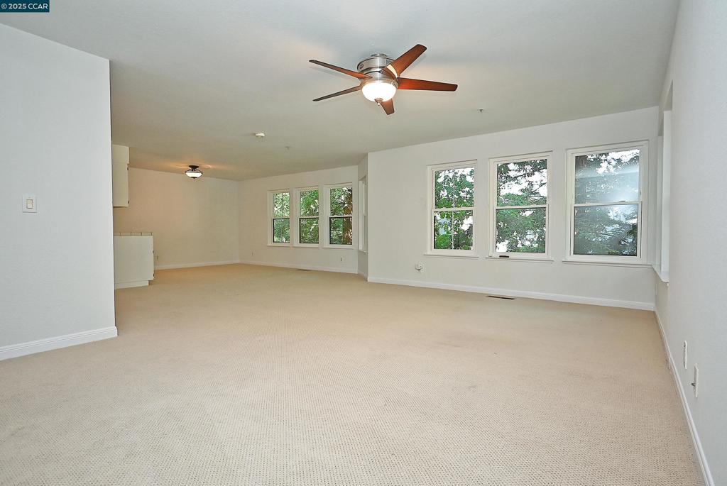 LAFAYETTE POINTE - Residential
