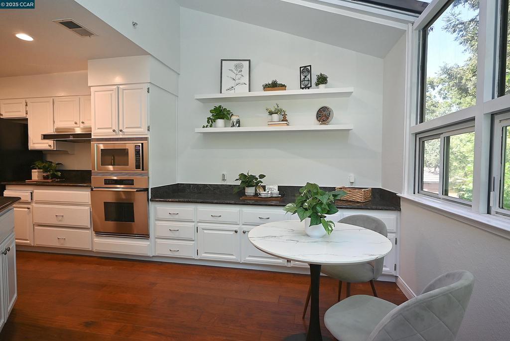 LAFAYETTE POINTE - Residential