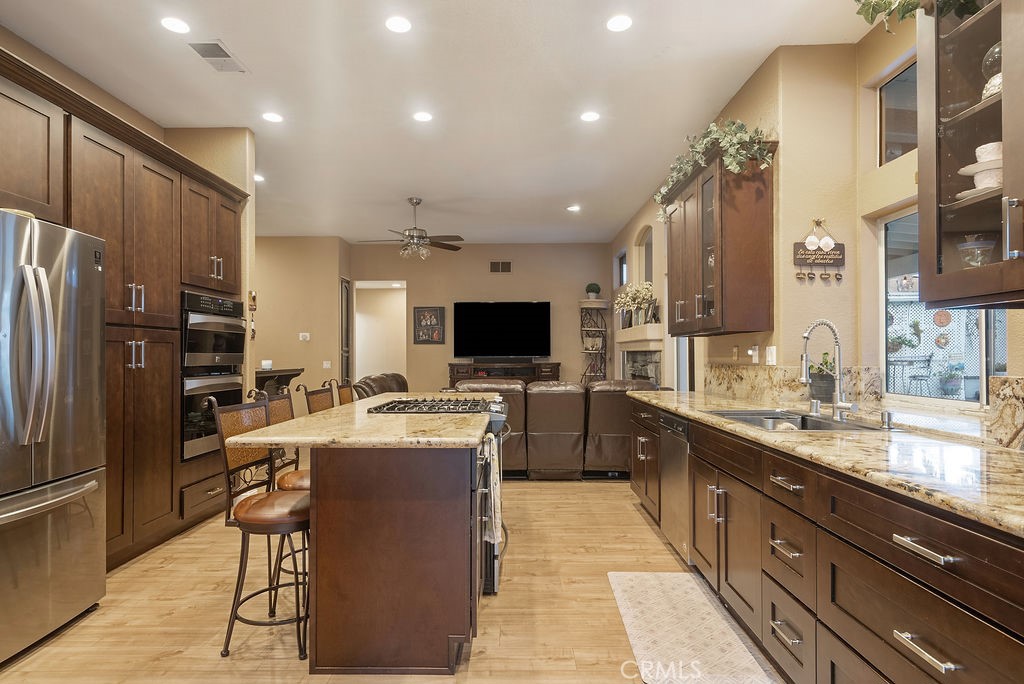 2702 Avenida Marguerite