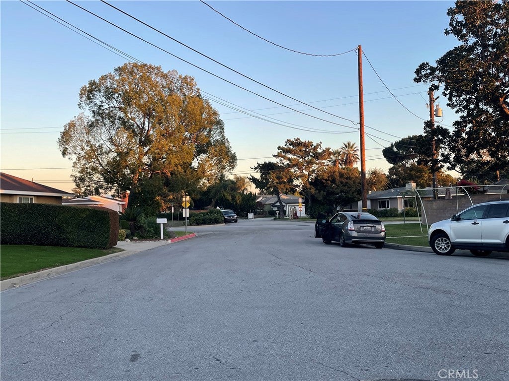 857 Encino Way