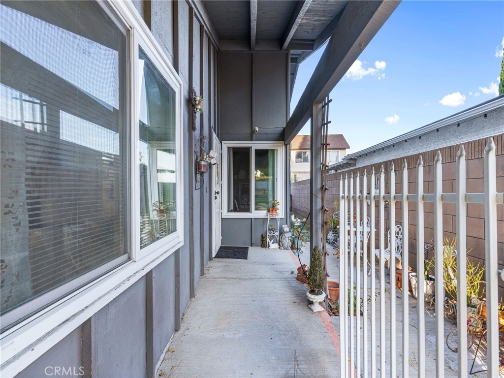 2216 Sequoia