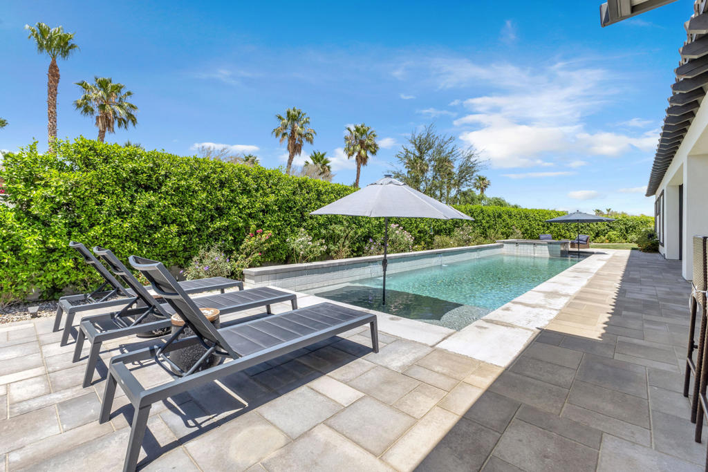 81910 Mountain Spur Drive