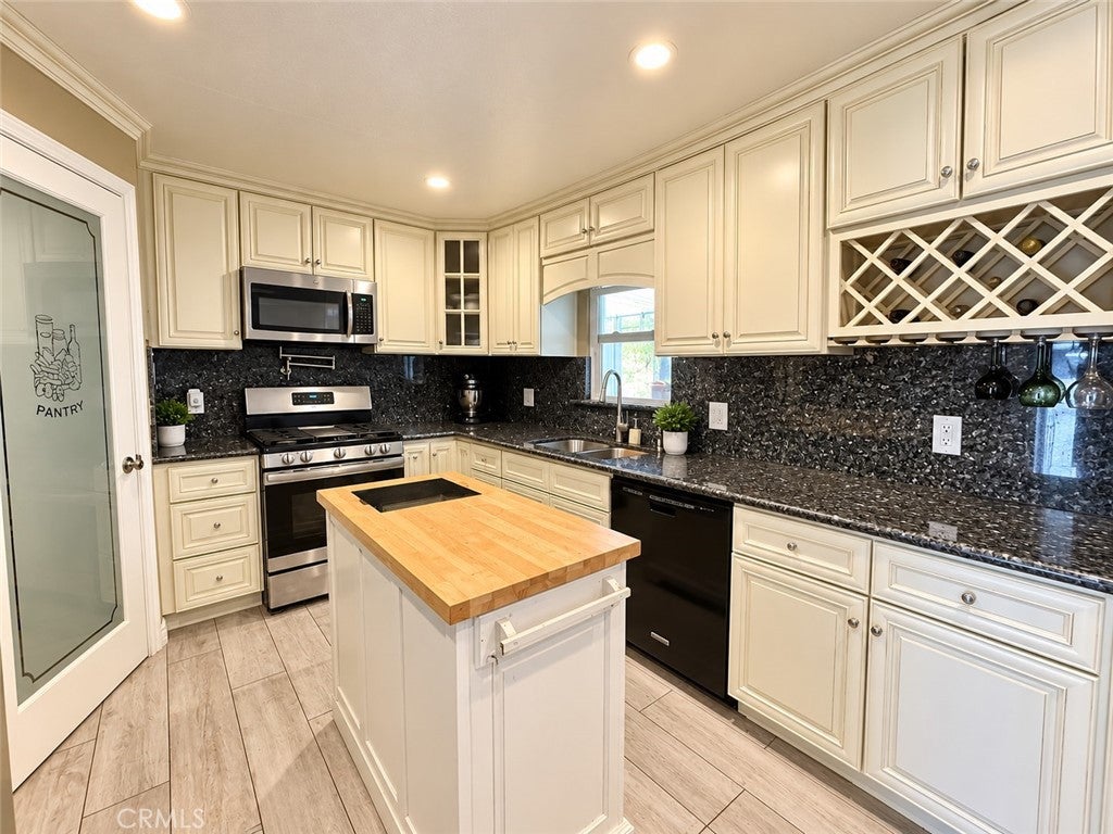 4040 Piedmont Drive 274