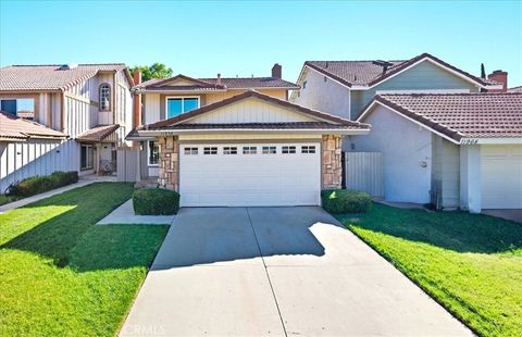 Photo of 11956 Bayless Street, Moreno Valley, CA 92557 (MLS # CV25237074) Photo of 11956 Bayless Street, Moreno Valley, CA 92557 (MLS # CV25237074)