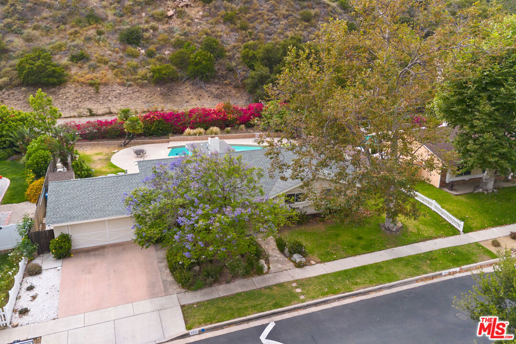 6005 Paseo Canyon Drive