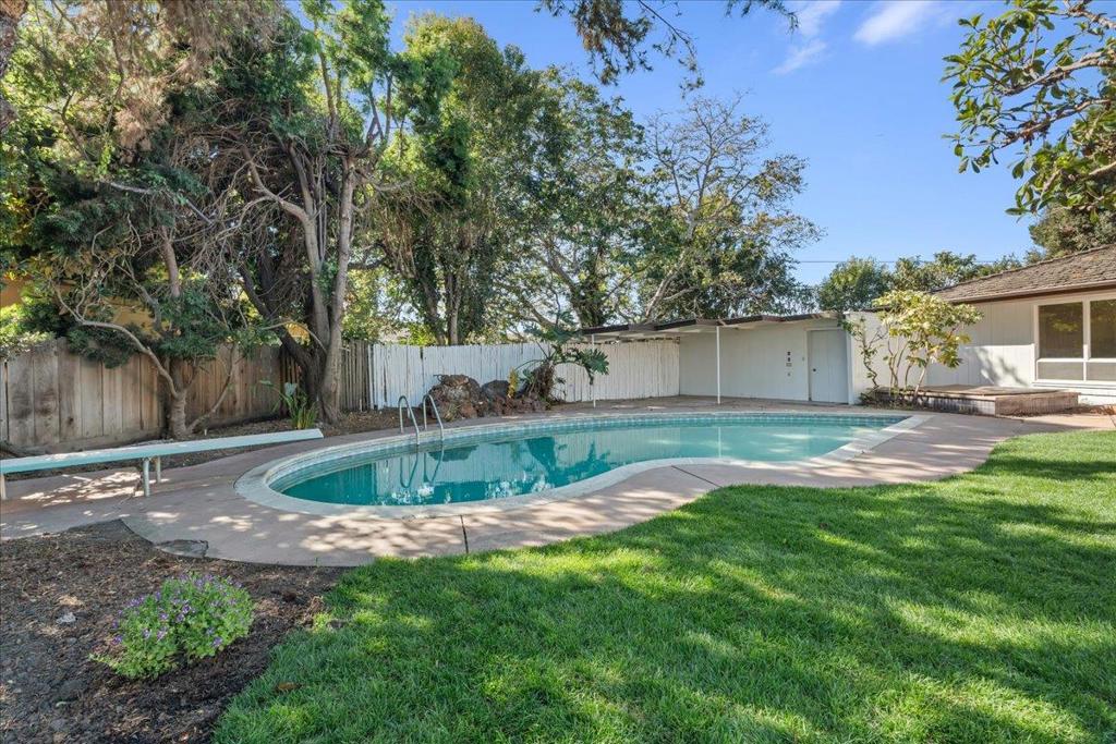 21 San Fernando Circle
