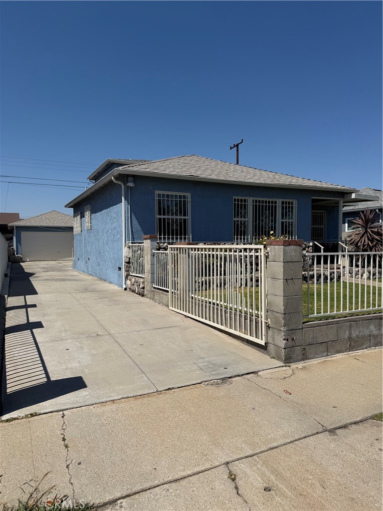 1705 W Arbutus