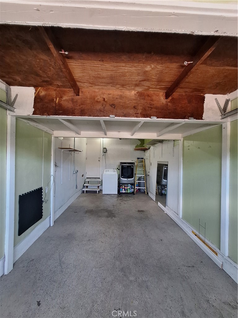 Lakewood Park/North of Del Amo (LND) - Residential