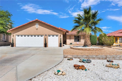 Photo of 27951 Evergreen LN, Helendale, CA 92342 (MLS # IV26125269)