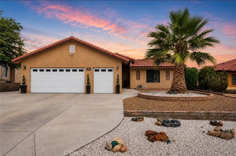 Photo of 27951 Evergreen Lane, Helendale, CA 92342 (MLS # IV26125269)