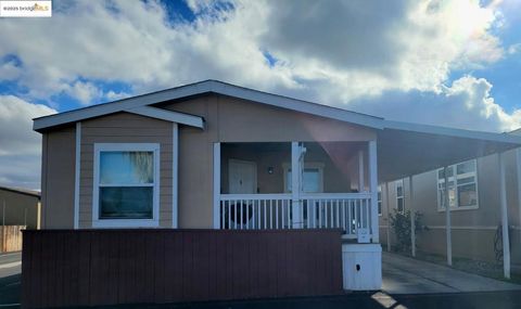Photo of 55 Pacifica Ave. Ave, Bay Point, CA 94565 (MLS # 41114826)